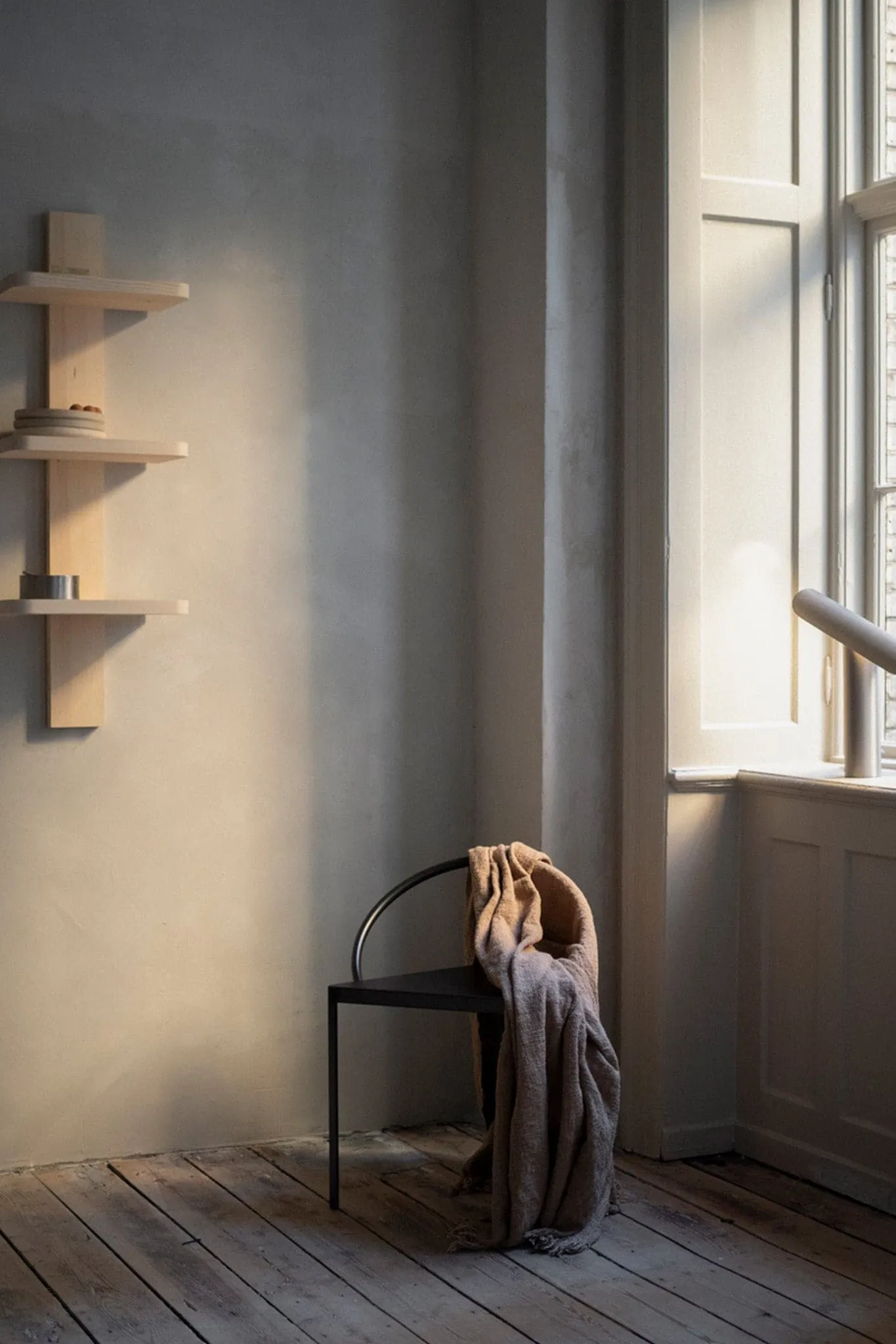 FRAMA TRIANGOLO CHAIR
